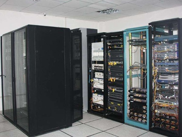 重慶機(jī)房監(jiān)控系統(tǒng)多少錢(qián)一套呢？