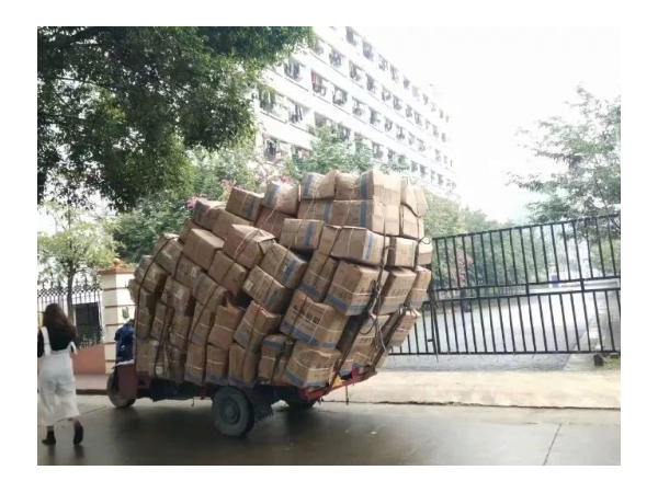 邁世與你分享一則正能量小故事：雖生活不易，但也要樂觀